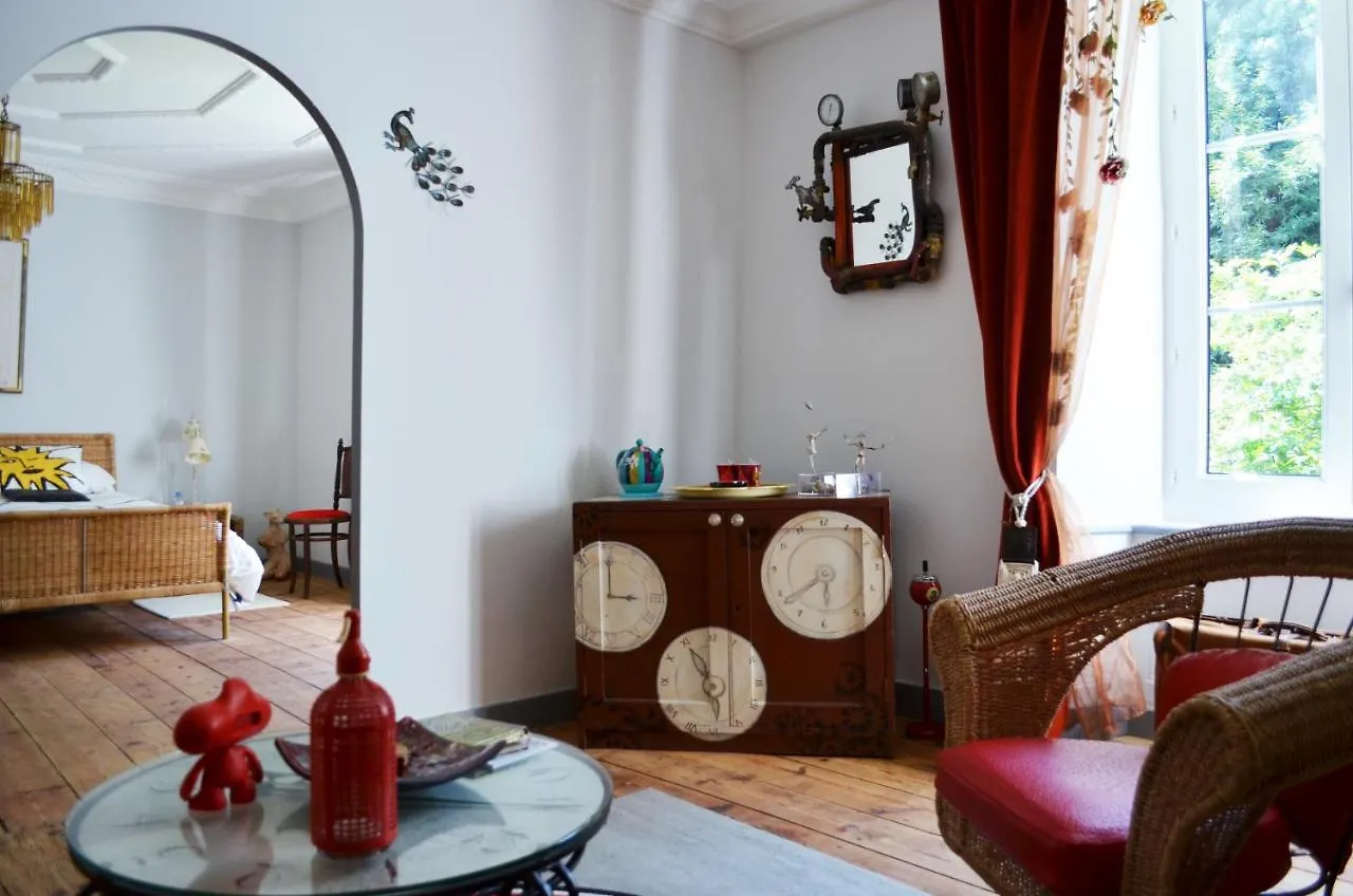 Domaine Des Papeteries Bed & Breakfast Plounevez-Moedec